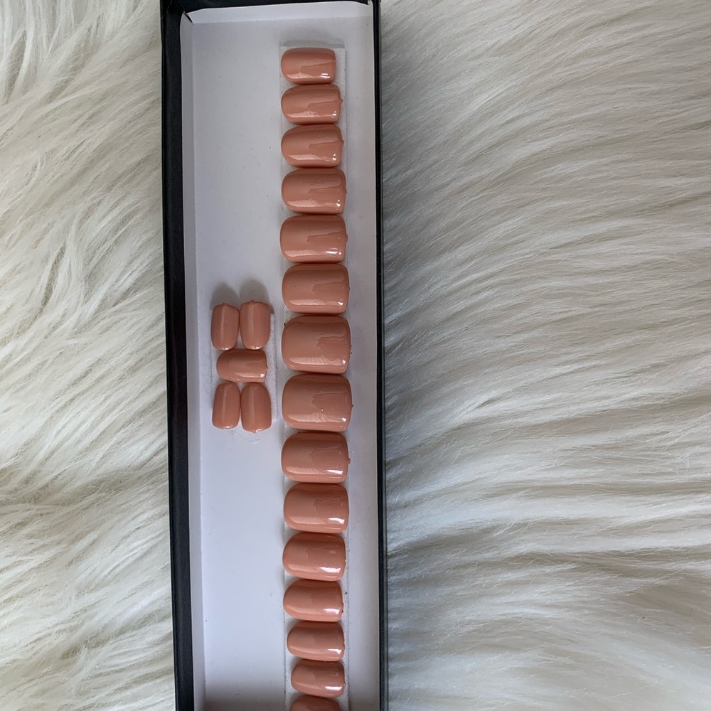 Press On Nails